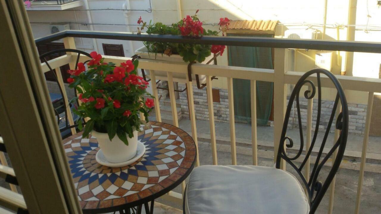 Casa Vacanze Chiara Теразини Екстериор снимка